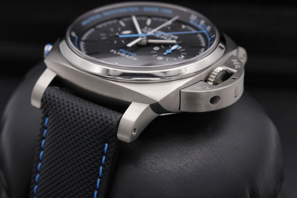 Panerai Luminor Chrono PAM00764 Image 2